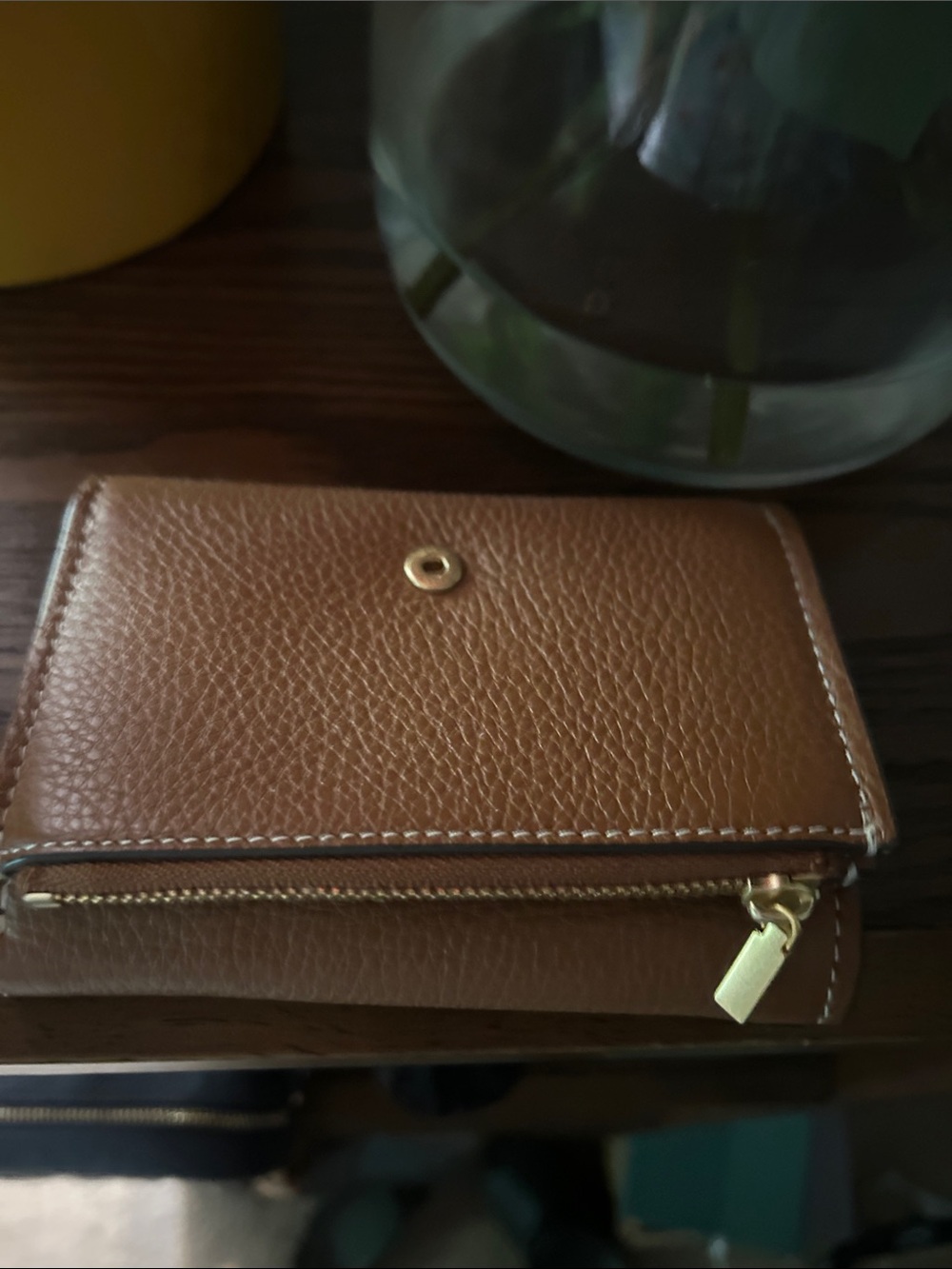 Tory Burch Brown Leather Wallet with Gold Logo - Picture 2 of 6